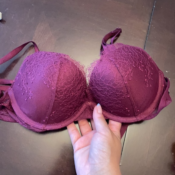 Victoria’s Secret Bras - Picture 3 of 5
